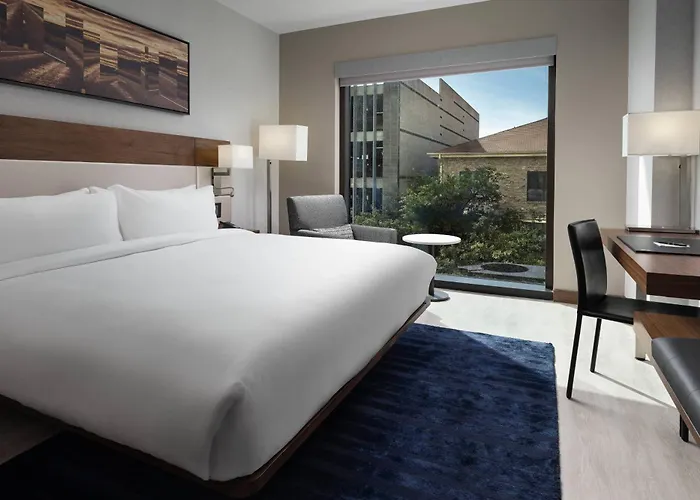 Ac Hotel By Marriott Austin-University